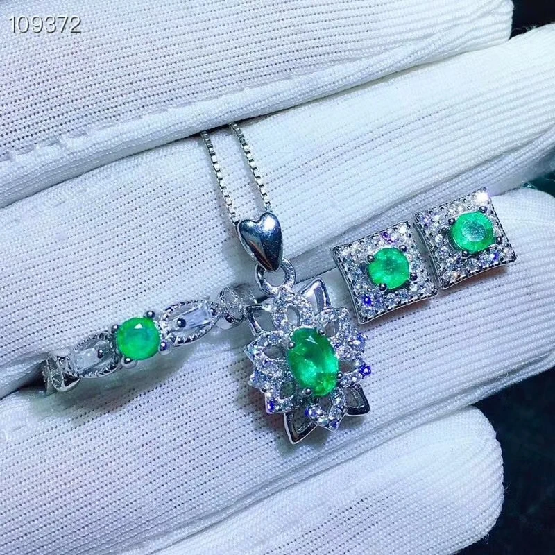 Prírodný zelený smaragd Prsteň Prívesok Náušnice Prírodný Drahokam Šperky Set S925 Striebro Retro Luxusné námestie Ženy strany šperky
